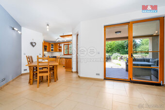 Prodej rodinného domu 299 m², pozemek 1751 m², Kamenice - 5