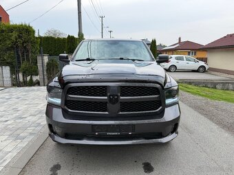 DODGE RAM CLASSIC PENTASTAR 6 míst - 5