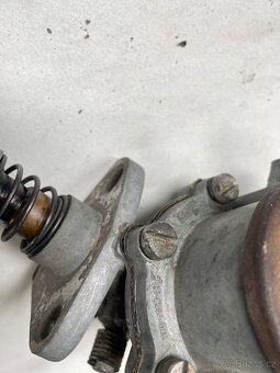 Prodám AC pumpu, palivové čerpadlo Škoda Octavia - 5