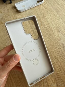 TORRAS Ostand pouzdro na Samsung Galaxy S25 Ultra – nové (tr - 5