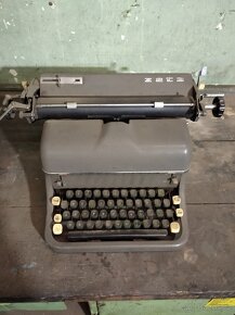 Staré psací stroje - 5