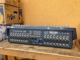 Mixážní pult SOUNDCRAFT LX7ii - 5