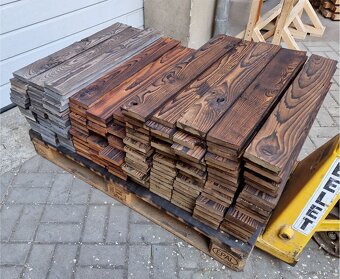 Dřevěný obklad výcebarevný - 5