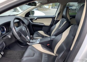Volvo XC60 2.4 D5 4x4 R-DESIGN KŮŽE NAVI automat 158 kw - 5