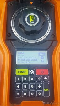 Robotická sekačka WORX M900 - 5