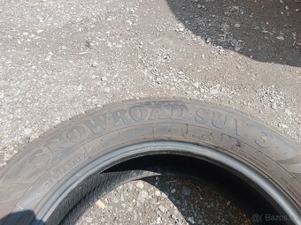 Pneu SUV 215/65R17 99V - 5