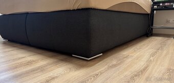 Kvalitní postel Boxspring s matracemi - 5