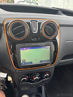 Dokker Stepway - 5