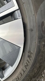 Enyaq / Elroq zimní sada dvojrozměrné 235/55 255/50 R19 - 5