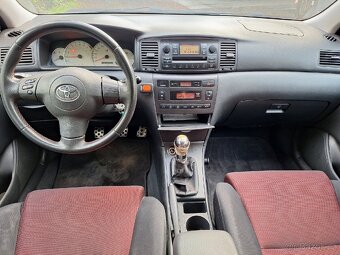 Toyota Corolla 1.8i TS - 5