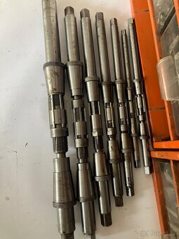 Výstružníky se středícími kužely pro více souosých otvorů - 5