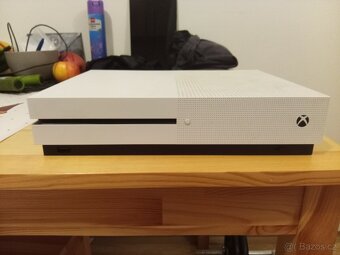 X box one S. - 5