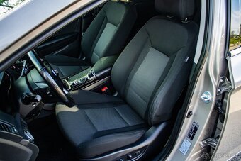 Hyundai i40 CW 1.7 CRDi Business - ZÁRUKA 1 rok / 30 000 km - 5