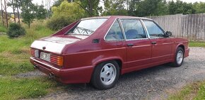 Tatra 613/4 Mi motor 4,4 - 5