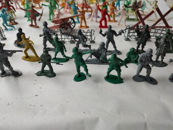 Figurky indiáni, vojáci - 5