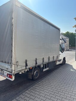 Prodám 8 pal plachtu Renault Master - 5