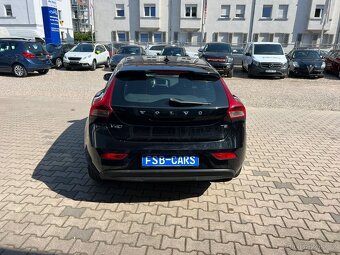 Volvo V40 2,0i 90kW T2 - 5