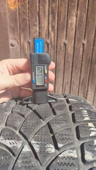 zímní sada pneu 215/55 R17 - 5