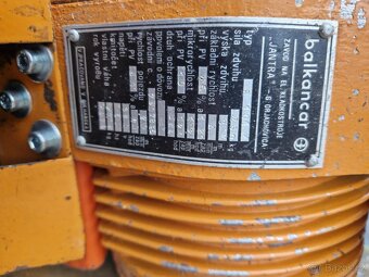 Dílenský sloupový jeřáb - 5