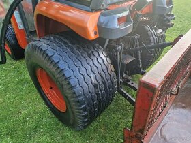 Kompaktní traktor Kubota 36hp s nakladačem - 5