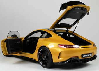 1:18 Mercedes AMG GT R 2017 solarbeam yellow Autoart - 5