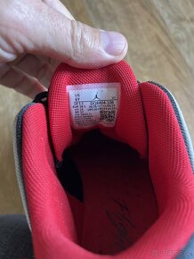 Jordan max aura 4 (GS) vel. 37 - 5