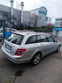 Mercedes Benz Avantgard - 5