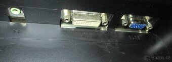 Monitor LCD - 19 palců - 5