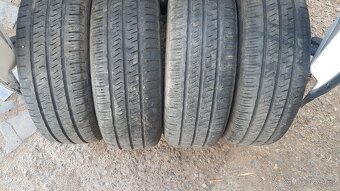 prodam letni sadu na vw t6 pneu 215 65 16C
- 5