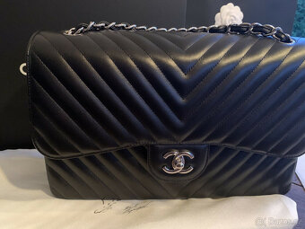 Originální kabelka CHANEL Jumbo Chevron, černá, nová se stří - 5