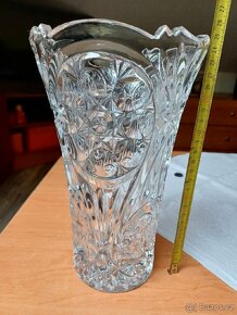 Broušená křišťálová váza - 5