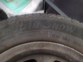 Zimní pneu 175/65 R13 na discích s poklicemi - 5