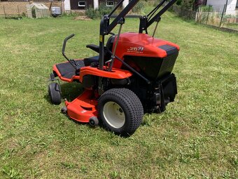 Zahradní traktor Kubota GZD 21 HD Zero Turn - 5