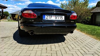 Jaguar XKR 4,2l - 5