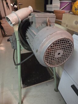 Štípačka na dřevo - 5