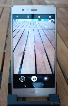 Mobilní telefon Huawei P9 Lite / GOLD / Displej: 5,2" - 5