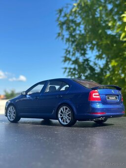 SKODA OCTAVIA zberatelsky model v mierke 1:18. - 5