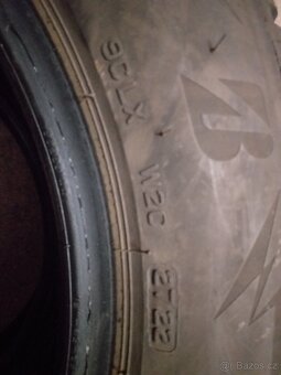 Zimní pneu 185/70R15  88T  M+S Brigestone 15" - 5