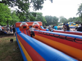 Rodeo býk a zábavné atrakce - 5