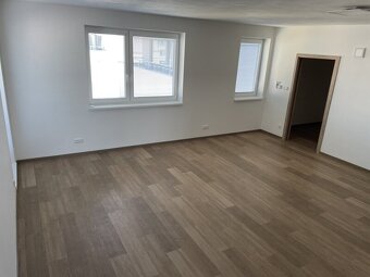 Pronájem bytu 2+kk, Kroměříž - 5