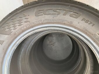 Letní pneu 205/60/16 Kumho PS71 92V sada č.8225 - 5