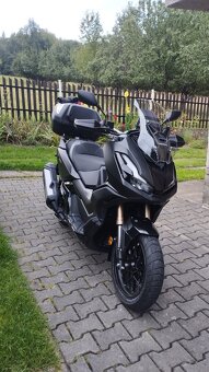 Honda ADV 350 - 5