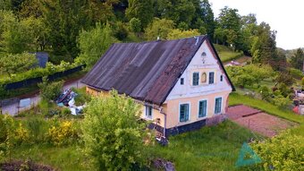 Prodej domu na jedinečném místě pod hradem Pecka, okr. Jičín - 5