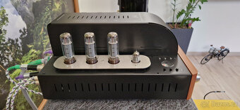 Elektronkový zesilovač Unison Research S6 mkII, třída A - 5