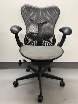 Kancelářské židle Herman Miller Mirra - 5