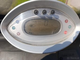 KYMCO Grand Dink 250 - 5