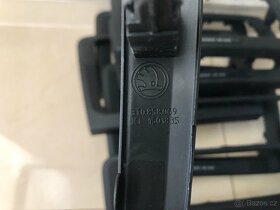 ŠKODA SUPERB II-ORIGINÁL KOMPLETNÍ RÁMEČEK K NAVIGACI - 5