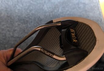 Pěkné Sedlo Fizik Tundra M3 Carbon k:ium 208g. - 5