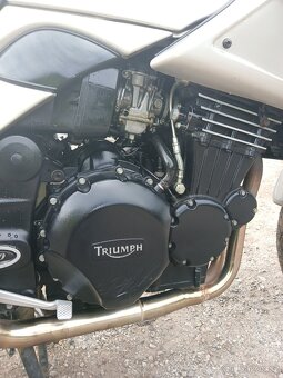 Triumph 900 sprint - 5
