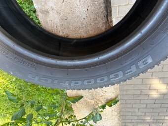 Prodám 2KS - 205/55 R16 - BF GOODRICH G-FORCE WINTER - 5